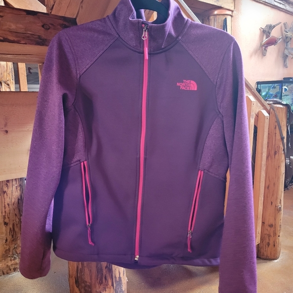 North Face Jacket Grape/Fuschia Medium - Picture 2 of 5